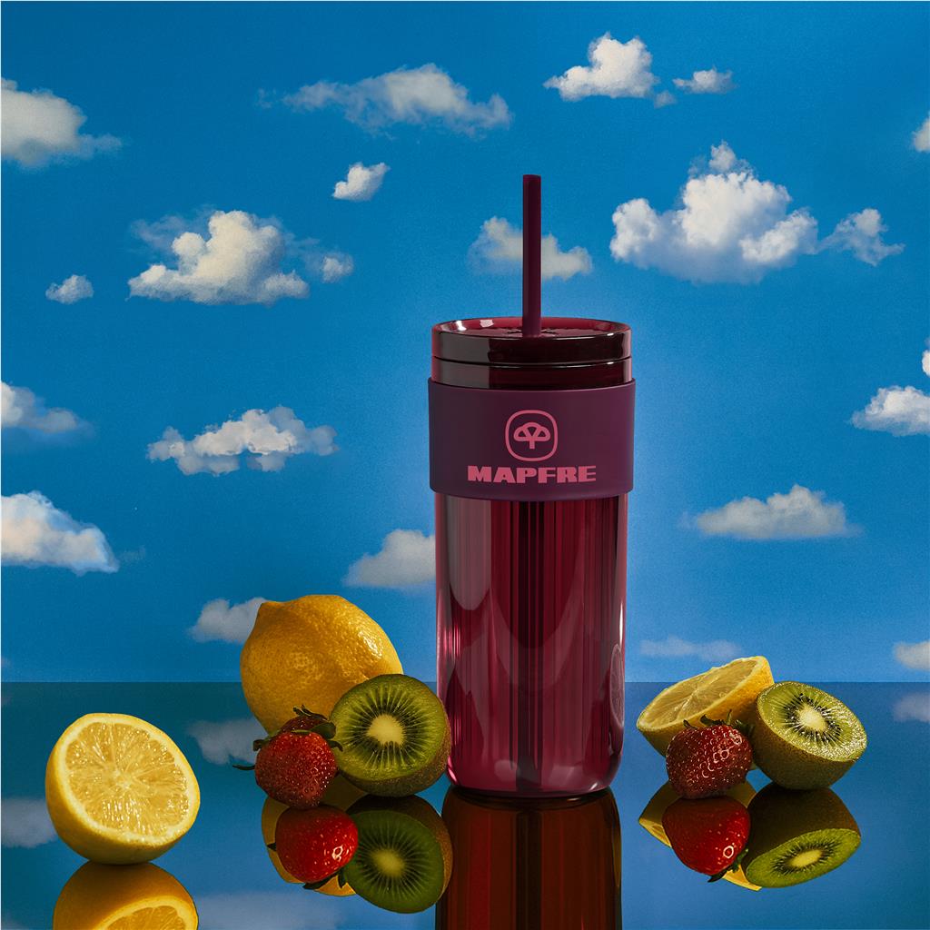 Mayfair Plastic Tumbler & Straw – 650ml