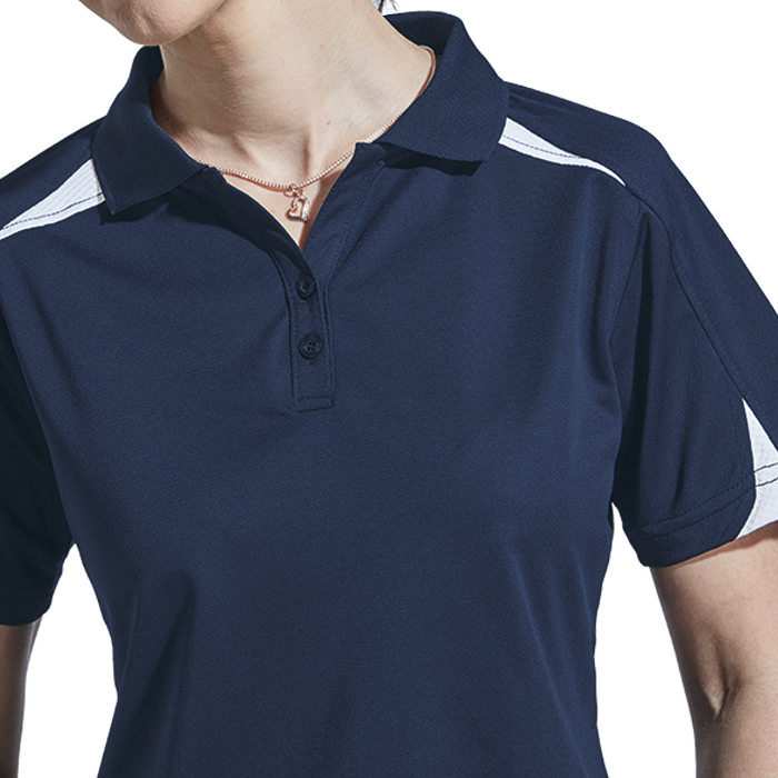 Ladies Solo Golfer
