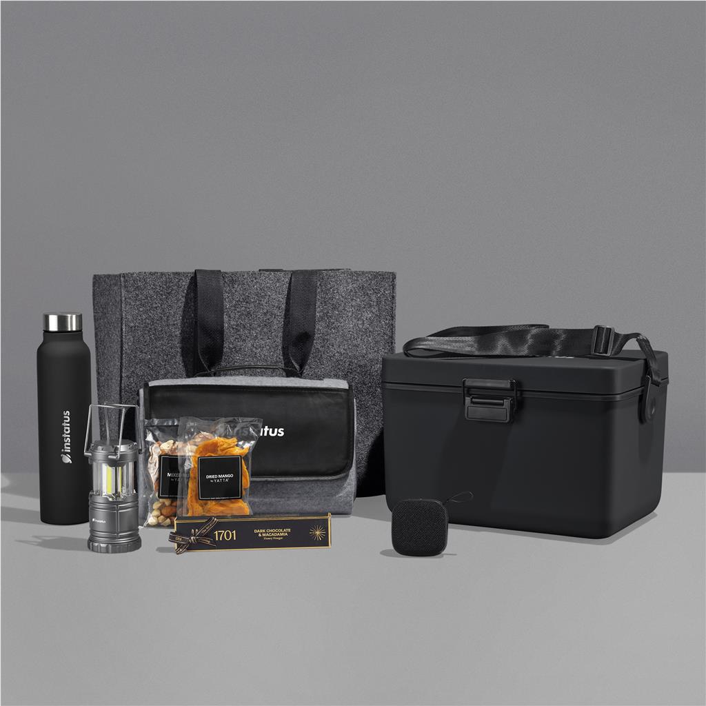 Bushveld Bounty Hamper BLACK - Premium Hampers,Outdoor Hampers